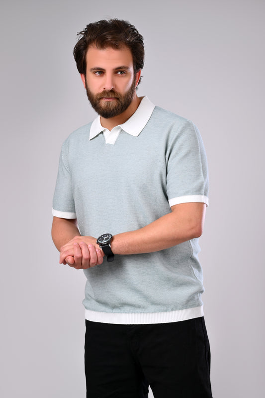 Effortless Elegance – 100% Cotton Polo Sweater with Refined Texture